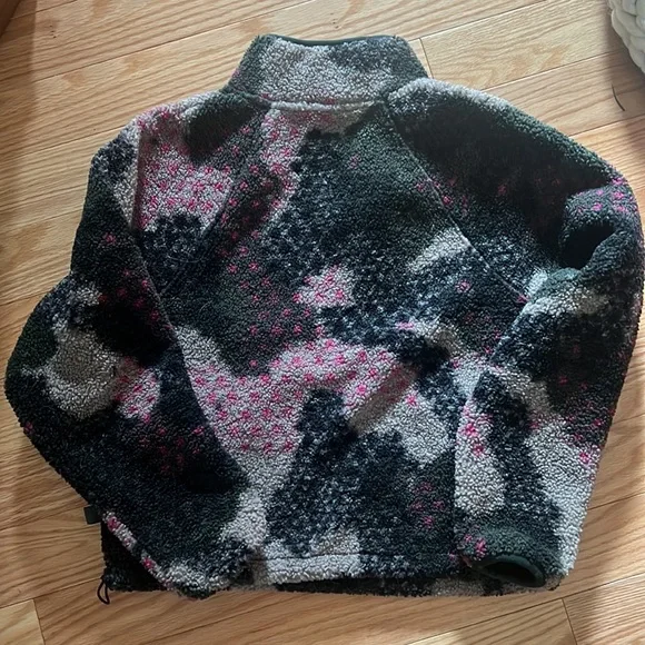 Fleece lined pull over - Picture 4 of 5